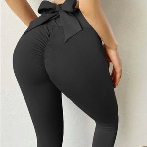 Astoria leggings size L